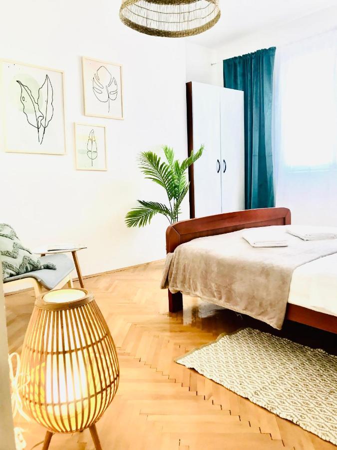 Apartmani-Okrug Gornji-Ciovo Трогир Екстериор снимка