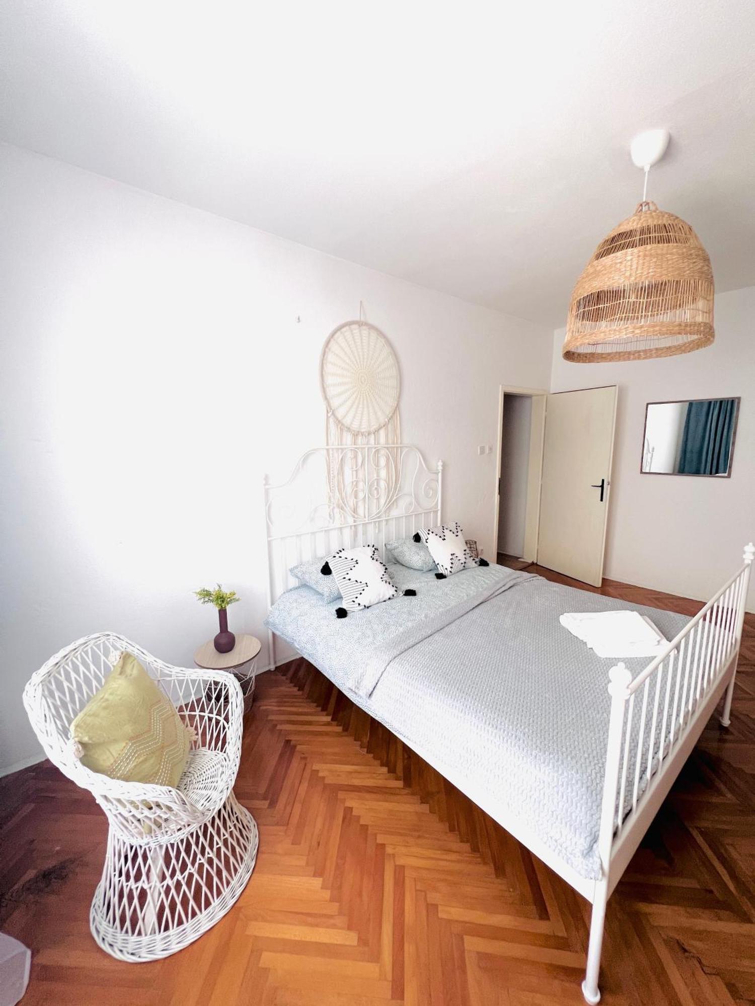 Apartmani-Okrug Gornji-Ciovo Трогир Екстериор снимка